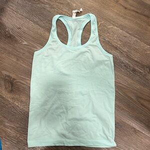 Lululemon size 6 blue swiftly tech racer back tank